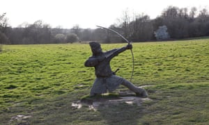 A carved figure depicting a Norman soldier in action on the site of the Battle of Hastings in Kent.