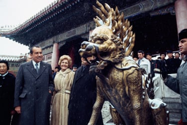Richard and Pat Nixon by Lion Sculpture in Beijing