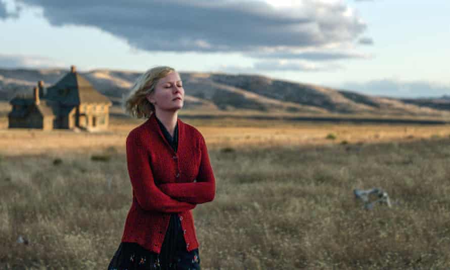 Kirsten Dunst as Rose in The Power of the Dog.