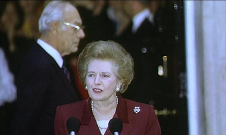 Thatcher outside Downing Street after her resignation.