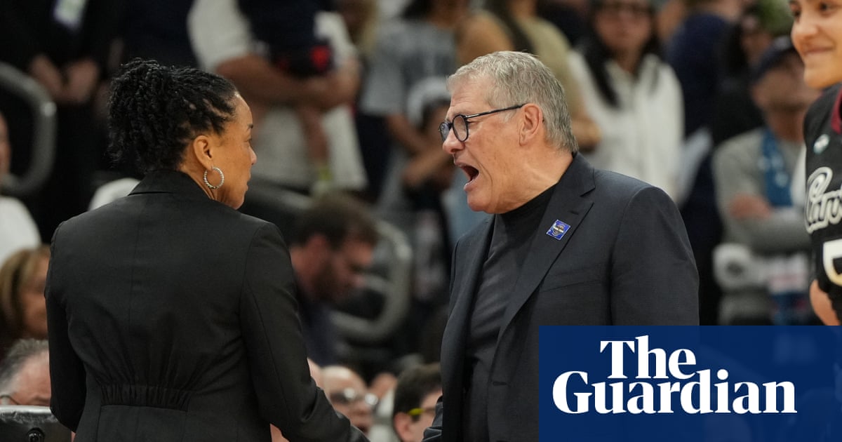 Geno Auriemma apologizes for ‘uncalled for’ behavior after tense exchange with Dawn Staley