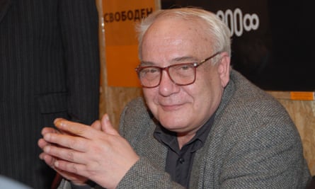 Vladimir Bukovsky attending a meeting at the Sakharov Centre in 2007 in Moscow shortly after announcing his intention to run for the presidency.
