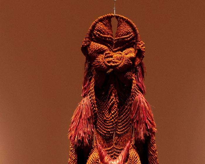 A Story of South Asian Art review – banging sculpture marred by dreary neighbours