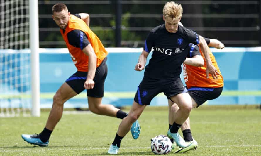 pix Ronald De Boer Holland frank de boer creates team of friends