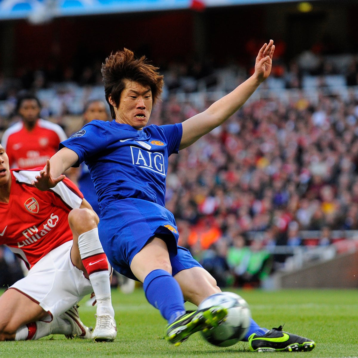 Park Ji Sung Urges Manchester United Fans Not To Sing Chant With Racial Insult Manchester United The Guardian