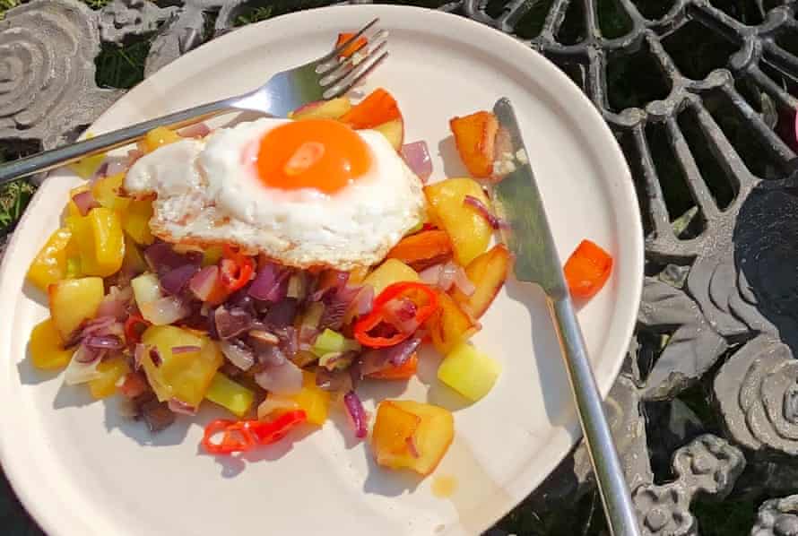 Lockdown hash with fried egg.