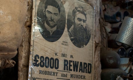 Ned Kelly original manhunt poster Bottle House Lightning Ridge New South Wales Australia<br>BA9K8G Ned Kelly original manhunt poster Bottle House Lightning Ridge New South Wales Australia