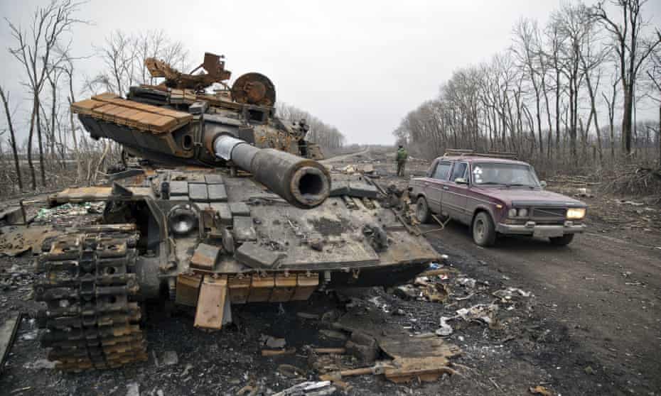 A destroyed tank abandoned at a former Ukrainian army checkpoint