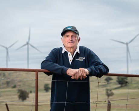 Fast-tracking or ploughing through? Renewable energy shaping up as defining issue for Victorian election