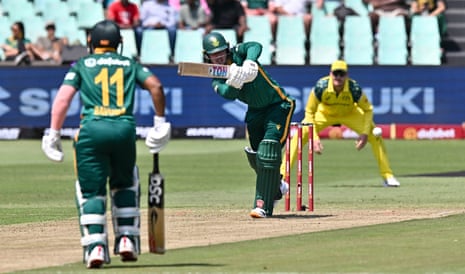 Matthew Breetzke hits a boundary
