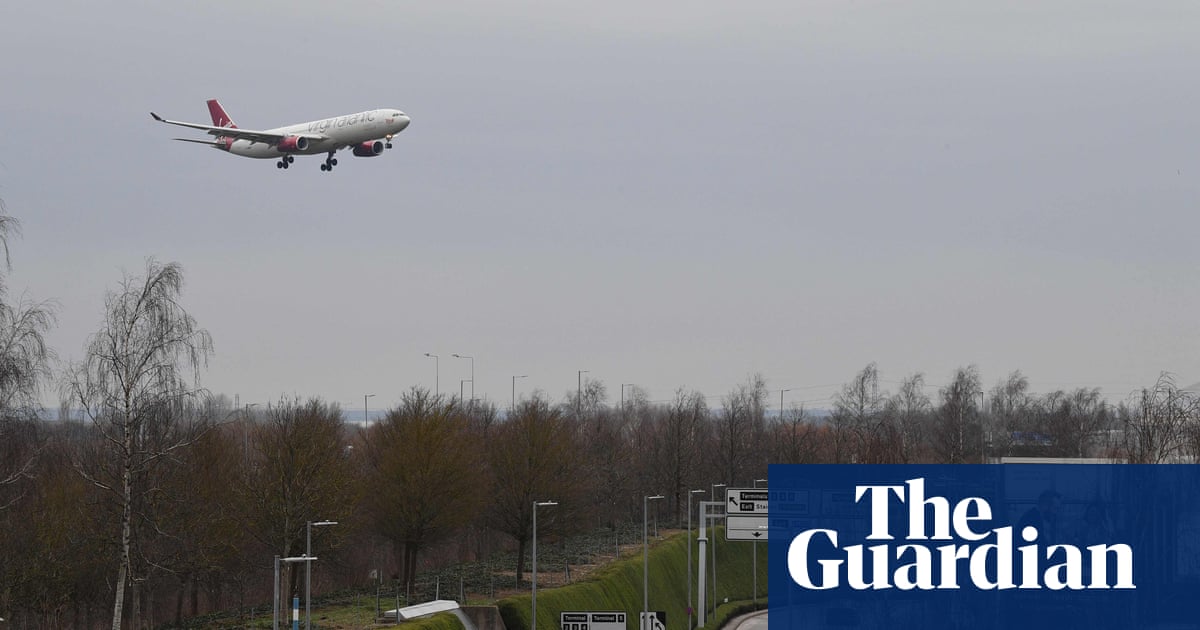 Virgin flight turns back to replace pilot who’d not done final flying test