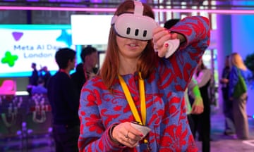 A visitor tries a Meta Quest 3 headset at the Meta AI Day in London, 9 April 2024. 