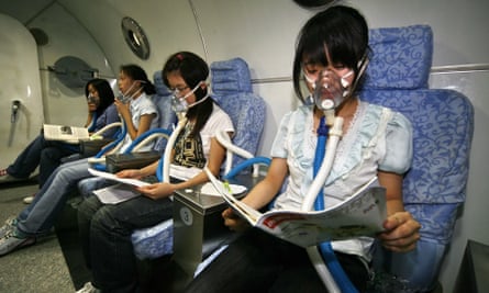 Chinese students study in a hyperbaric chamber prior to exams.