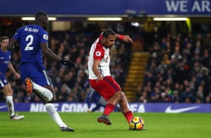 Rondon dispossesses Christensen but cannot beat Courtois. Rondon dispossesses Christensen but cannot beat Courtois.