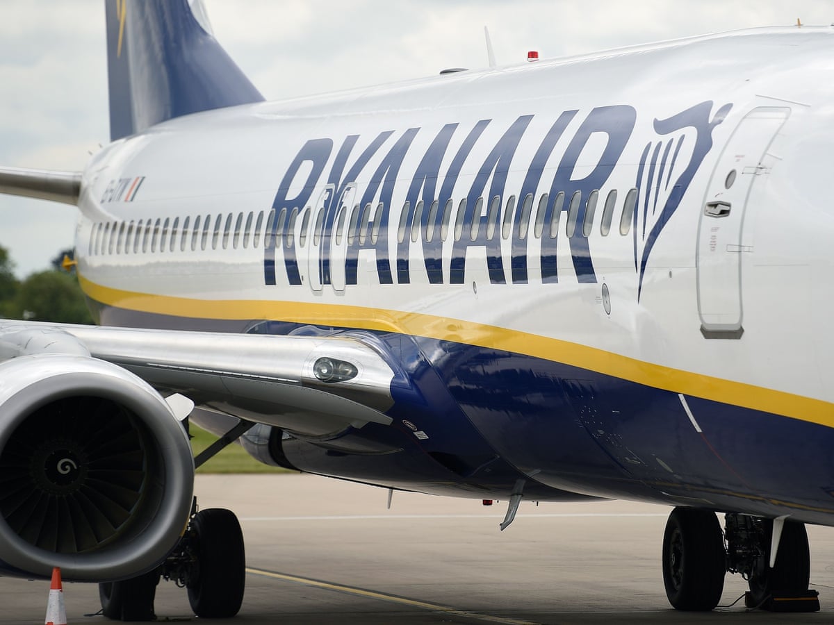 Ryanair Chief Accuses Uk Of Mismanaging Coronavirus Crisis Ryanair The Guardian