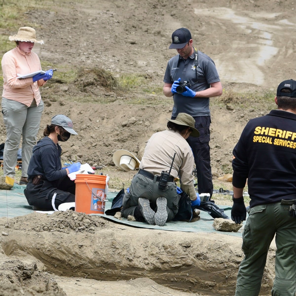 California officials unearth 117 dog bodies, many with ...