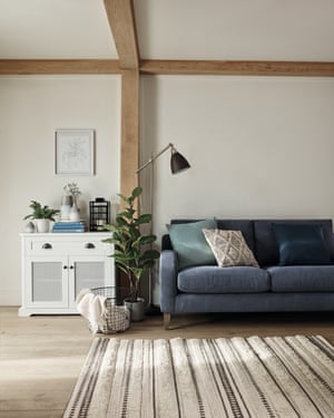 Stick to mellow colours rather than vibrant ones to create a feeling of calm in your space,” says Glen Hyman of Great House Design. “This doesn’t necessarily have to mean blues and greens. Blush pink and sage grey are very on-trend right now and complement each other well. The pink adds colour and warmth to your room while the cool grey balances this, which is very soothing.”