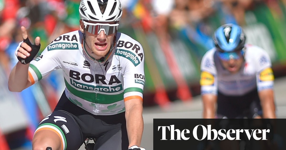 Vuelta a España: Sam Bennett grabs win as crashes cause chaos on stage 14