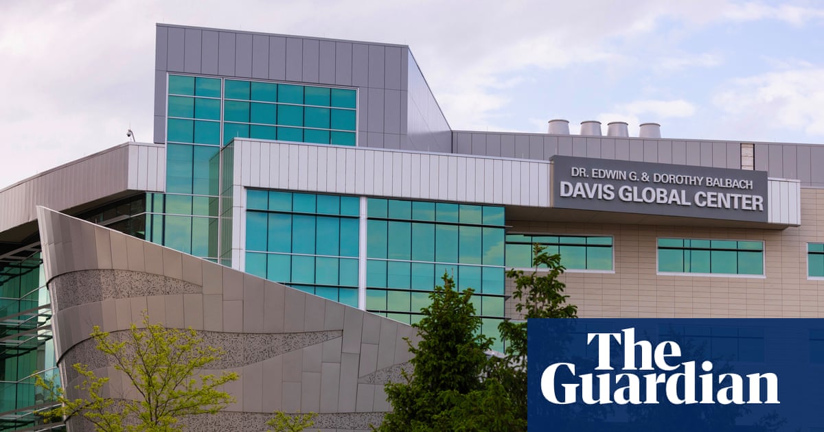 Cruise ship passenger making best of quarantine in US after hantavirus outbreak
