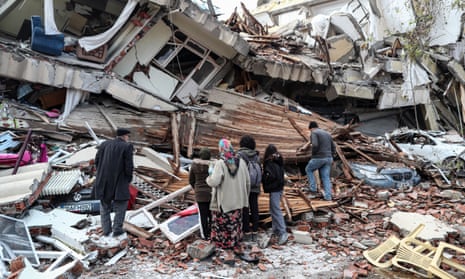 Rescue operations continue in Hatay.