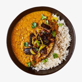 طبق كاري باللبن مع باذنجان من جستو