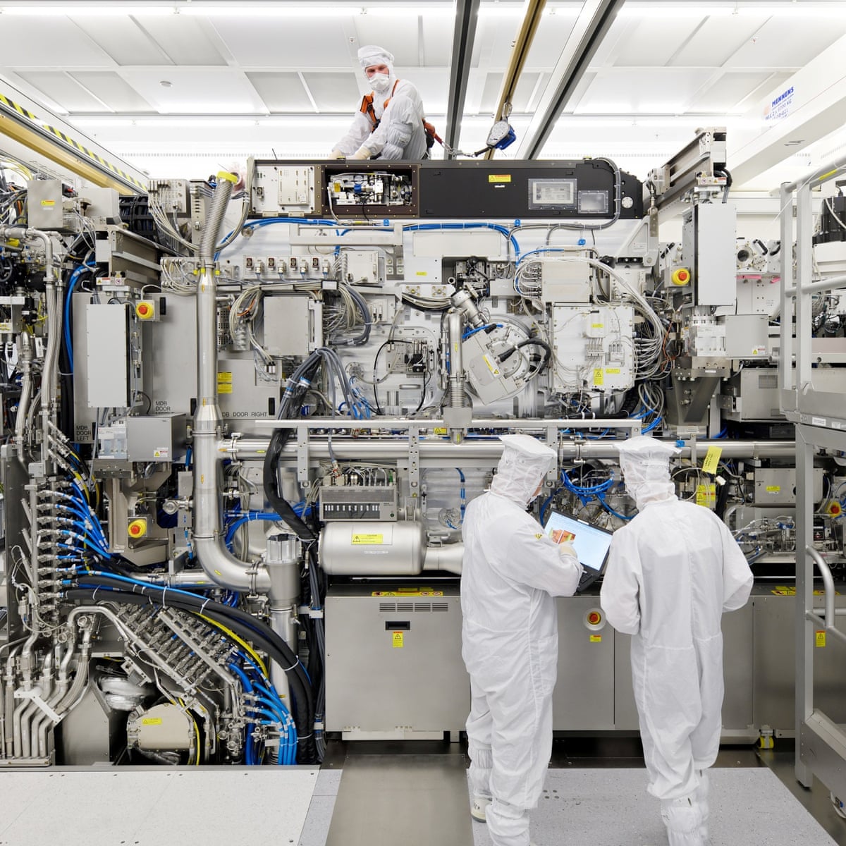 China and physics may soon shatter our dreams of endless computing power | John Naughton | The Guardian