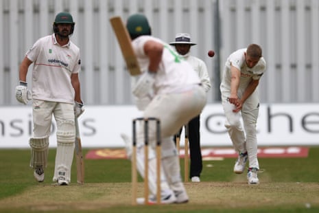 Olly Stone bowling to Leicestershire's Josh Hull.