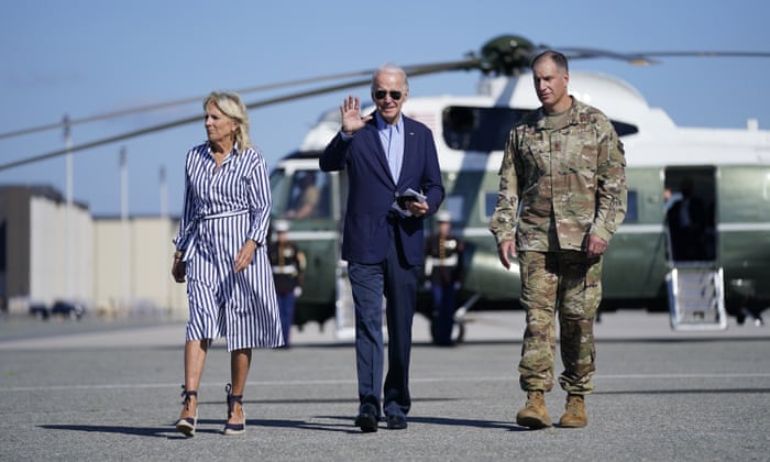 The Bidens in Delaware this morning, en route to Kentucky.