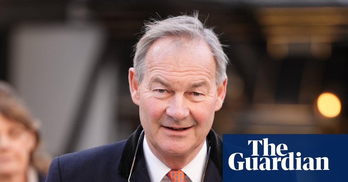 Rupert Lowe urges Nigel Farage to work with Restore Britain