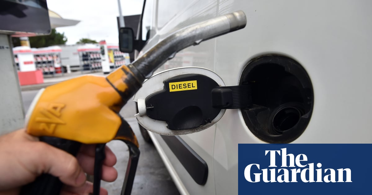 Carmakers’ gaming of emissions tests ‘costing drivers billions’