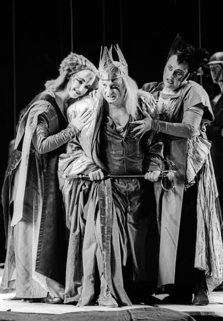 A magnet for other artists … Vivian Tierney (Regan), Monte Jaffe (Lear), Phyllis Cannan (Goneril) in Lear by Aribert Reimann at the London Coliseum in 1989.