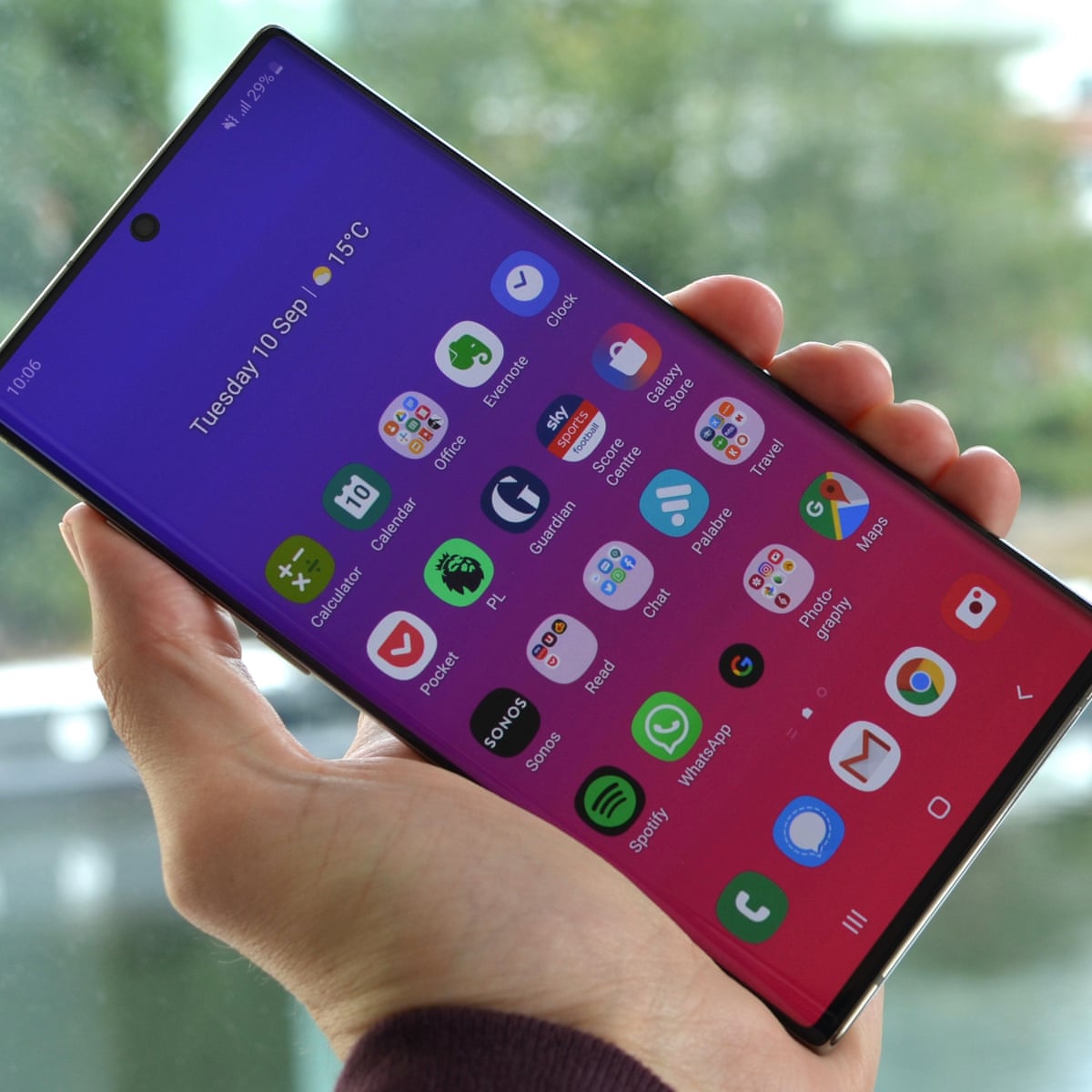 Samsung Galaxy Note 10 Review Bigger And Now With A Magic Wand