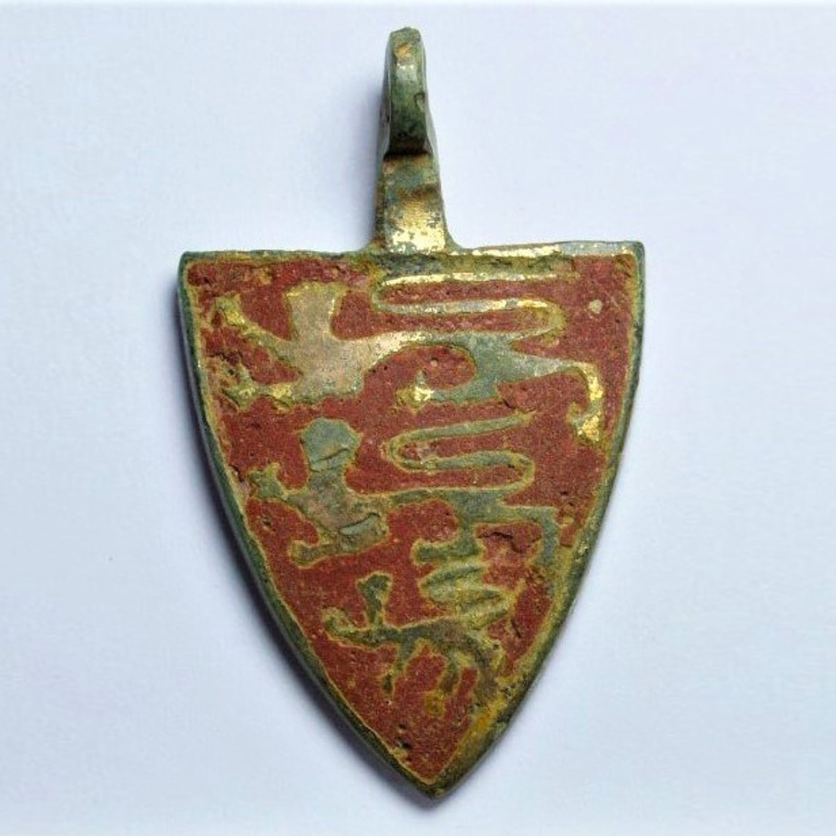 Medieval pendant with Three Lions unveiled ahead of women's football final | Archaeology | The Guardian