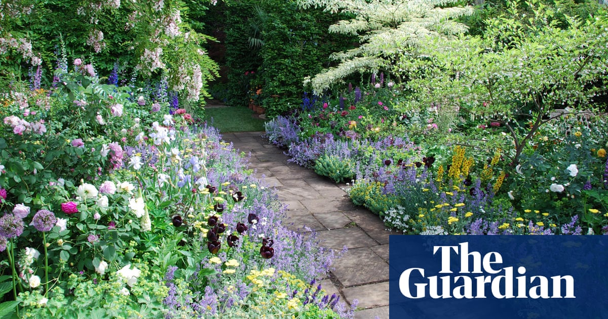 Herbaceous Borders, Ideas For A Cottage Garden Border