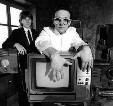 Des stars de la radio… avec Geoff Downes dans les Buggles.
