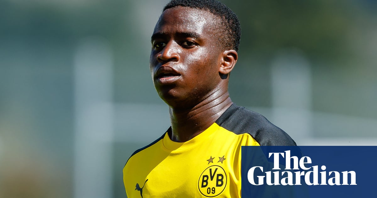 Schalke apologise after fans racially abuse Dortmunds Youssoufa Moukoko