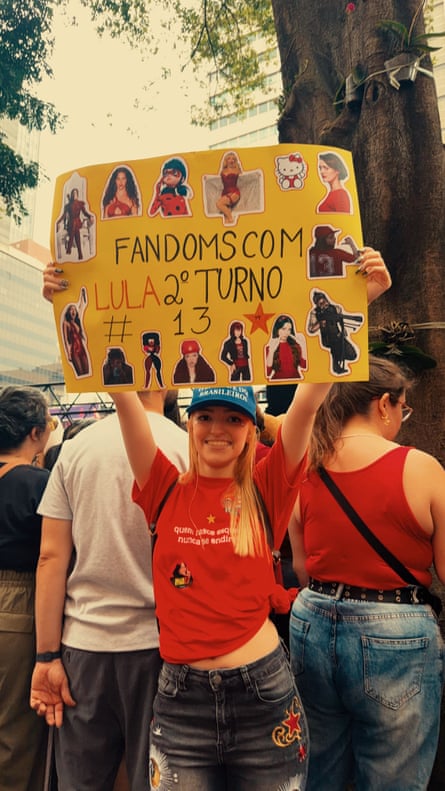 Another pro-Lula demonstrator.