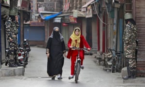 Shut-down shops in Srinagar demonstrate the toll the internet ban has taken on the local economy