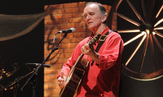 Martin Carthy has, along with his daughter, worked to refocus the folk genre on current issues.