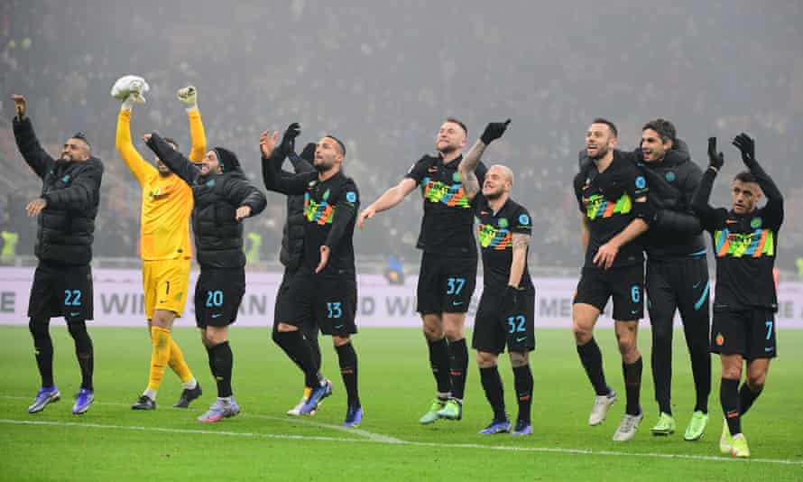Inter’s players sign off for Christmas after a 1-0 defeat of Torino.