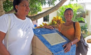 League of Displaced Women members Paula Castro, left, and Yajaira Mejía