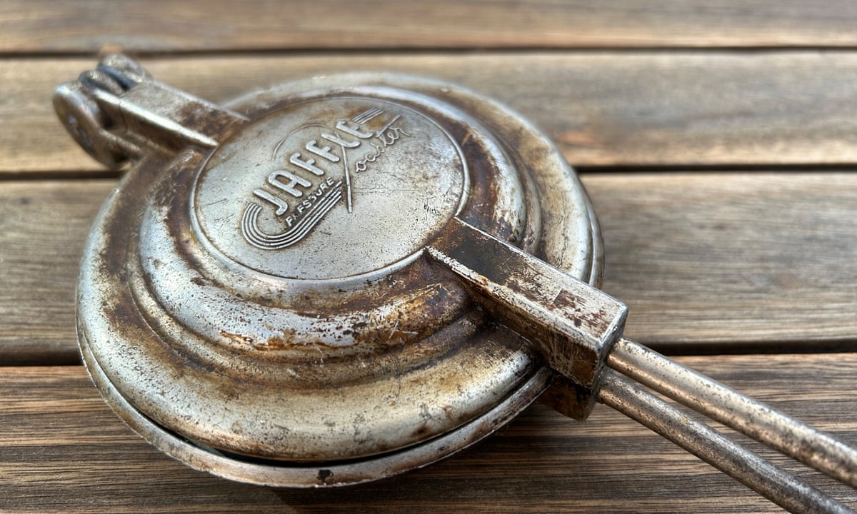 It's a travesty they've disappeared': what ever happened to jaffle irons?, Australian food and drink