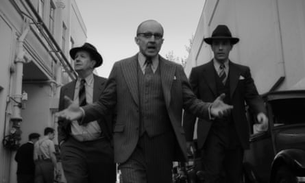 Gary Oldman as Herman Mankiewicz in Mank