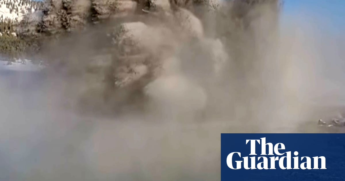 Yellowstone hot spring spews forth spectacular muddy plumes