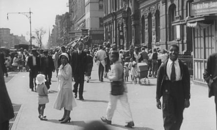 Busy street in Harlem, 1929.