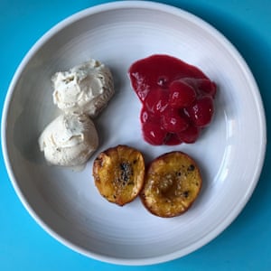 Hugh Fearnley-Whittingstall’s version is topped with sugar and butter, and he bakes the fruit.
