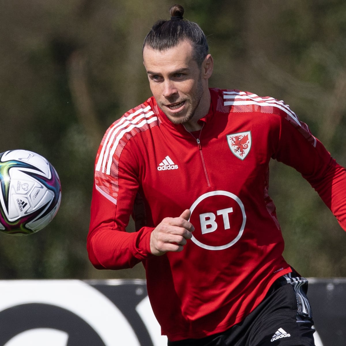 Gareth Bale insists he is in 'very good shape' for Wales's World Cup play-off | Wales | The Guardian