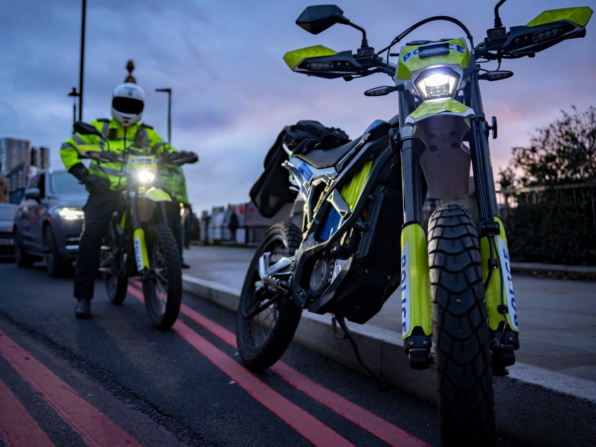 London gangs recruit children on Snapchat to steal iPhones for £380 | Metropolitan police | The Guardian