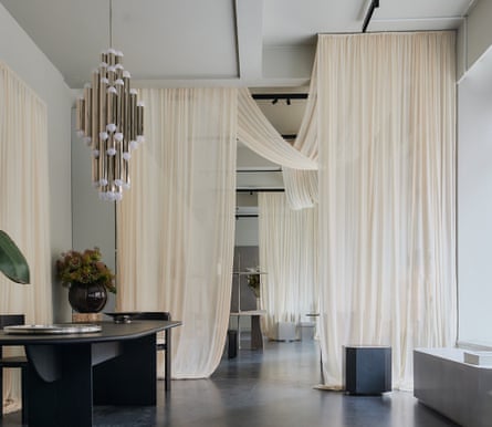 Louise Roe, Copenhagen, Denmark – Desk, elegant white drapes and plants - upmarket gallery feel