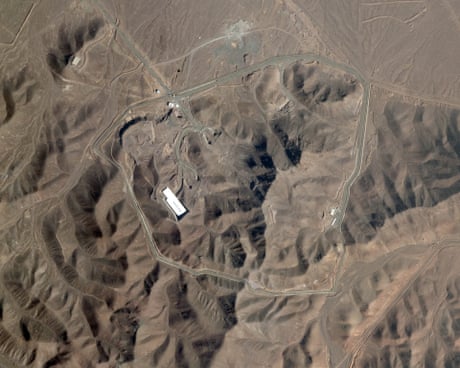Un'immagine satellitare del 2025 mostra l'impianto di arricchimento nucleare di Fordow, a nord-est di Qom, in Iran.